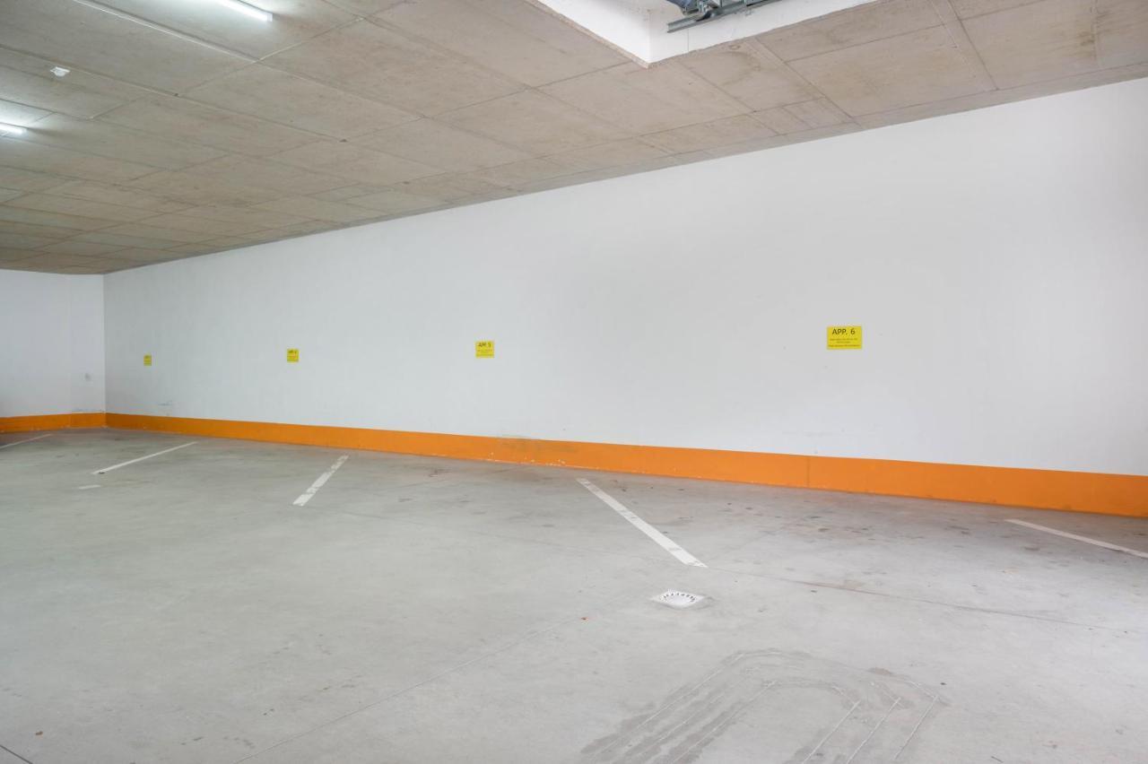 Haus Zur Vogelweide App 1 Apartment Dobbiaco Luaran gambar